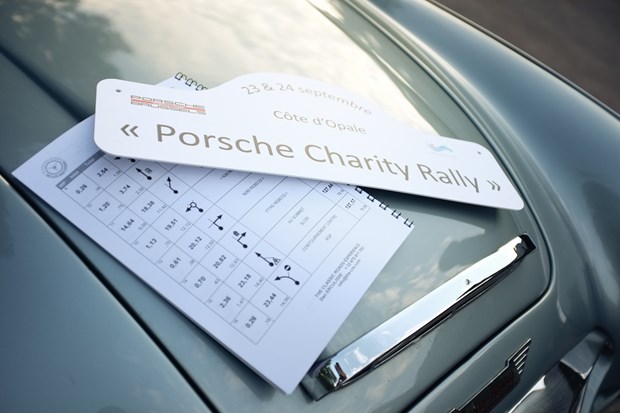Porsche Charity Rally en faveur de l'oeuvre "La Tête hors de l’Eau" reliant Bruxelles au Touquet