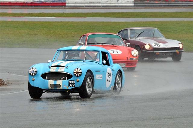 Rory HENDERSON driving well in the wet in his 1962 AUSTIN HEALEY 3000.jpg