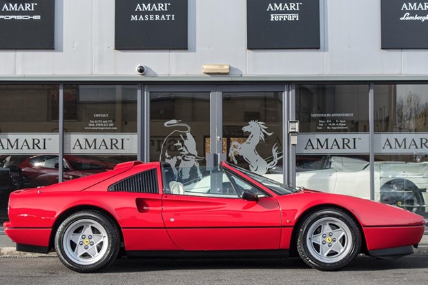 Ferrari 328 Guide d'achat: L'évolution d'un moteur central classique
