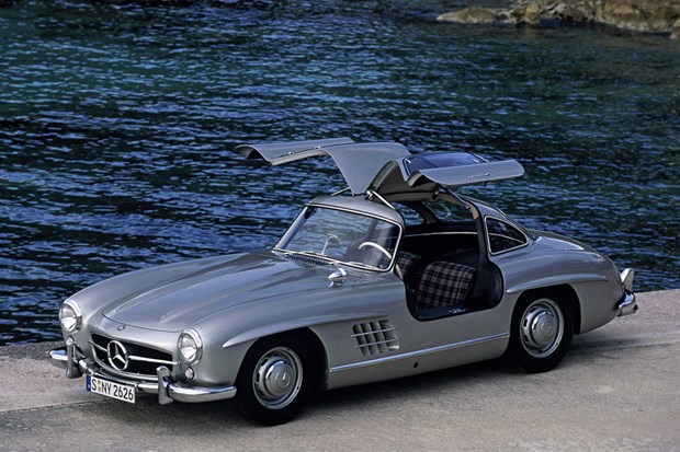 Mercedes 300 SL : from competition to the road