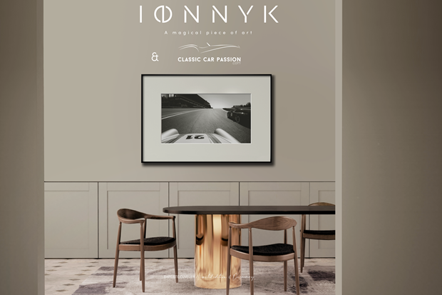 IONNYK, le premier cadre d'art connecté en papier électronique