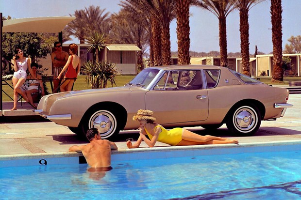 Studebaker Avanti : a complicated history