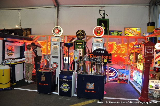 Russo & Steele, et Mecum 2012