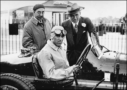 04_tazio_nuvolari_bugatti_mondoferrari.jpg