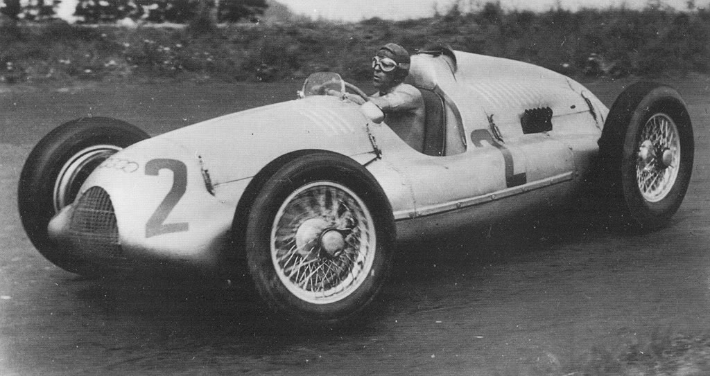 09_tazio_nuvolari_AutoUnion_f1grandprixhistory.jpg