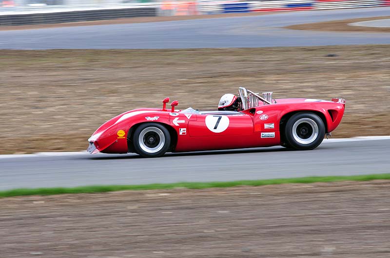 1st WSM Anthony Reid and Shane Kelly Lola T70 MkIII Spyder.jpg