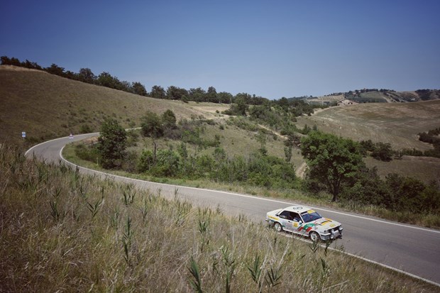 Voitures anciennes et chaleur estivale : comment éviter la surchauffe ?