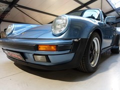 Porsche 911  1988
