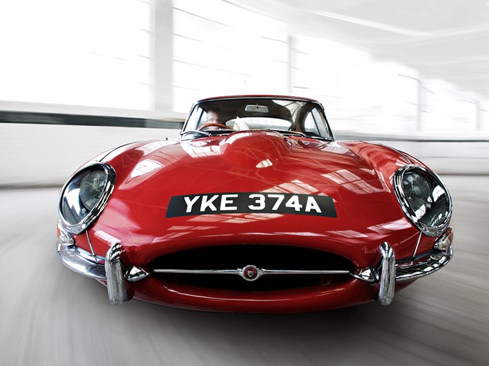 Jaguar Type E, van het Salon van Genève naar het nageslacht