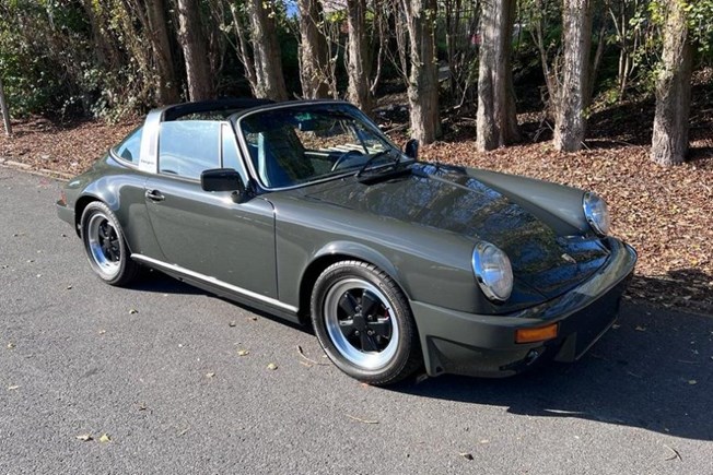Porsche 911 SC Targa Outlaw