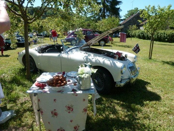 RETRO PIC NIC GOURMAND
